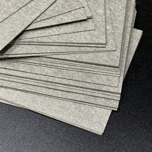 Titanium Fiber Felt in PEM Fuel Cells Titanium Fiber Felt in PEM Fuel Cells